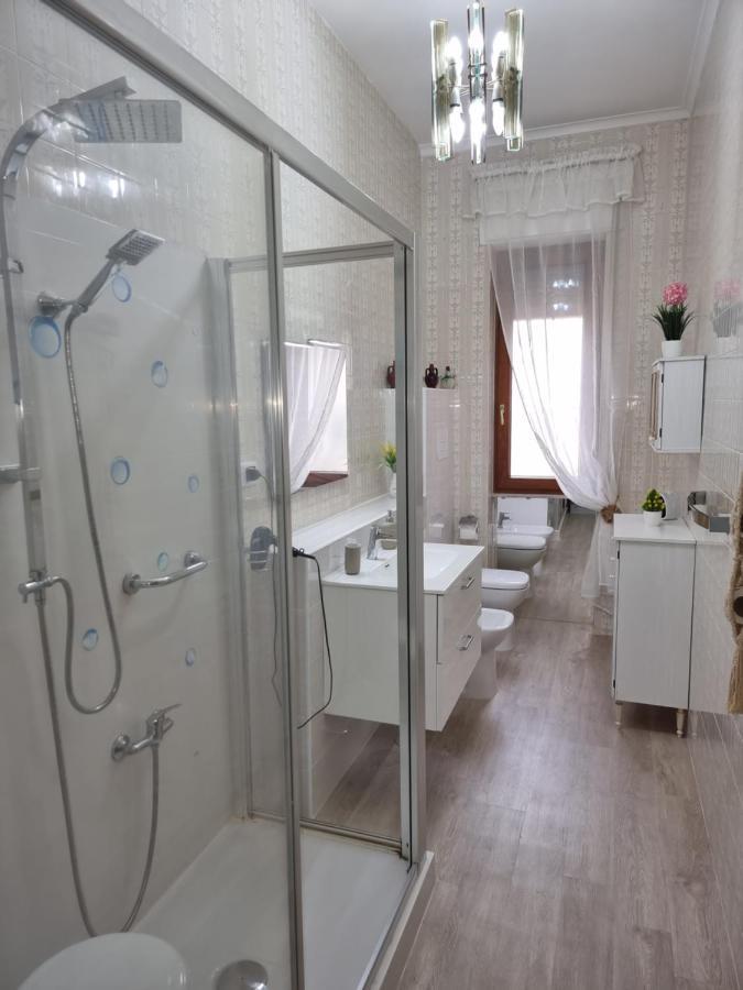 Residenza Margherita - Centralissima Salerno Luaran gambar