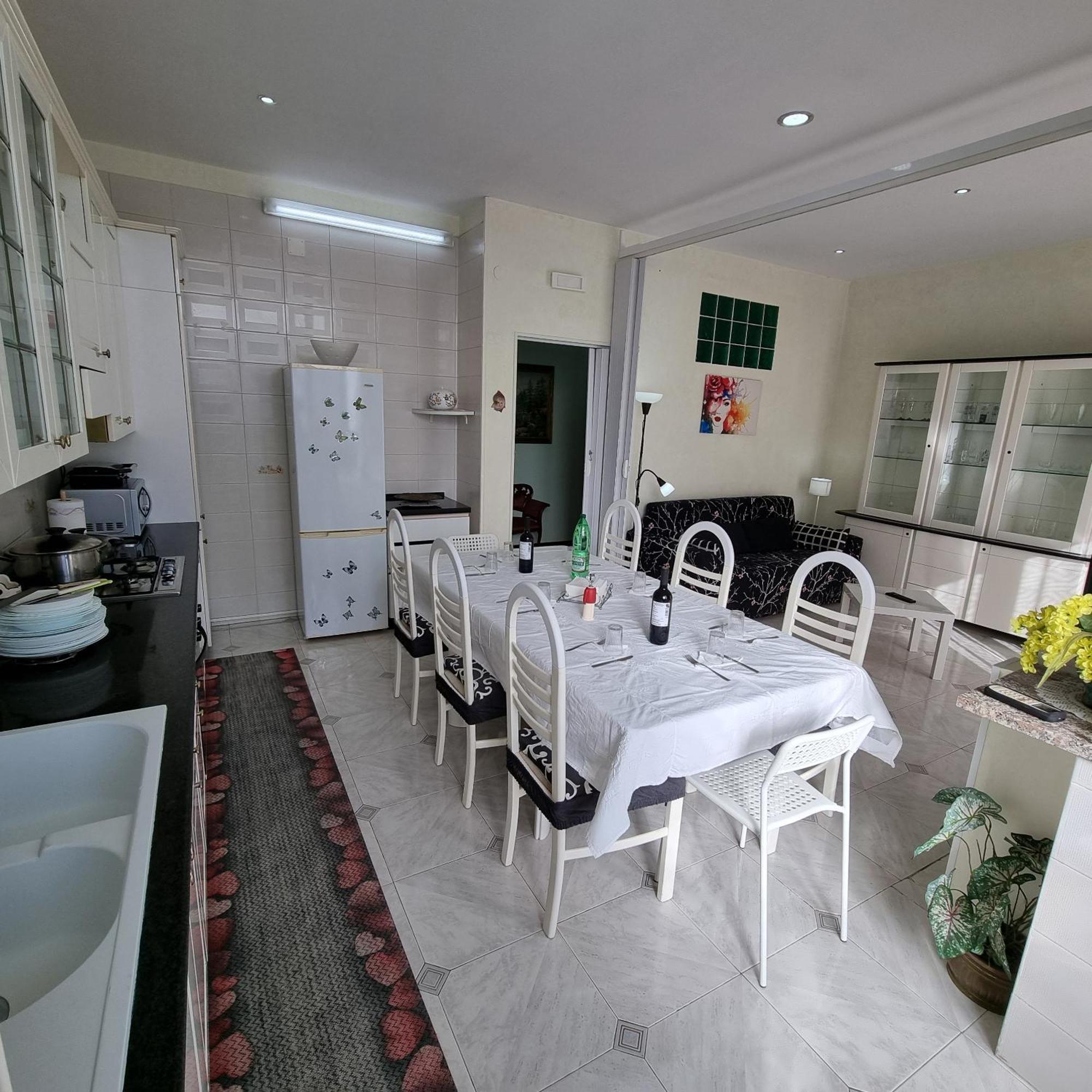 Residenza Margherita - Centralissima Salerno Luaran gambar