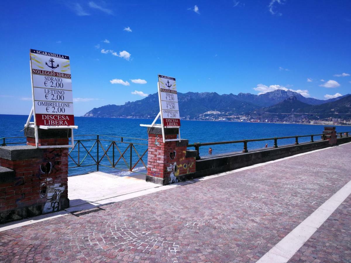 Residenza Margherita - Centralissima Salerno Luaran gambar